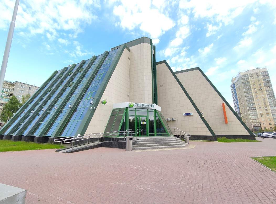 Продам торговое помещение 3447.8 м.кв.