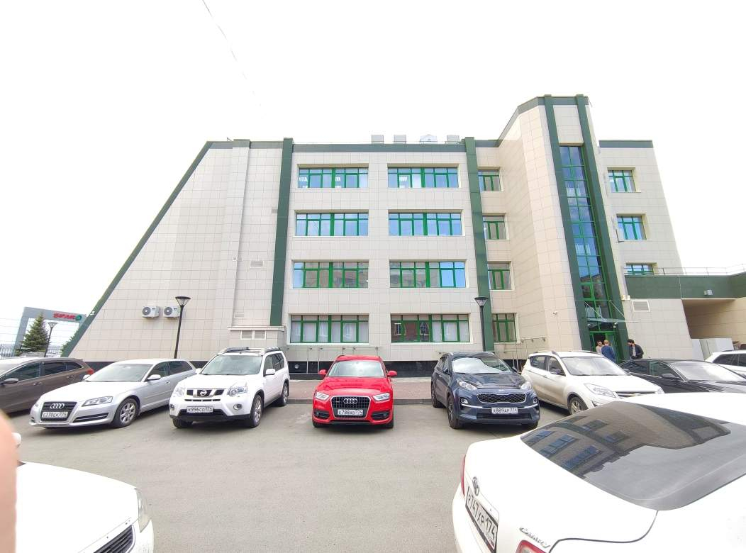 Продам торговое помещение 3447.8 м.кв.