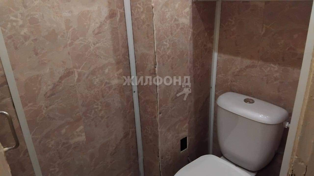 Продажа: Комната 11.5 м², этаж 3/9, по адресу Россия, Новосибирская  область, Новосибирск, Каменская улица, д.26 - по цене 1980000 руб. на  ПроНедвижимость