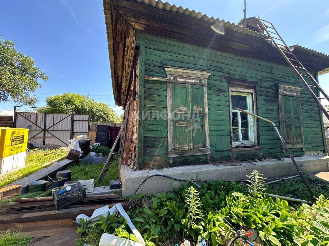 Продам земельный участок 633 м.кв.