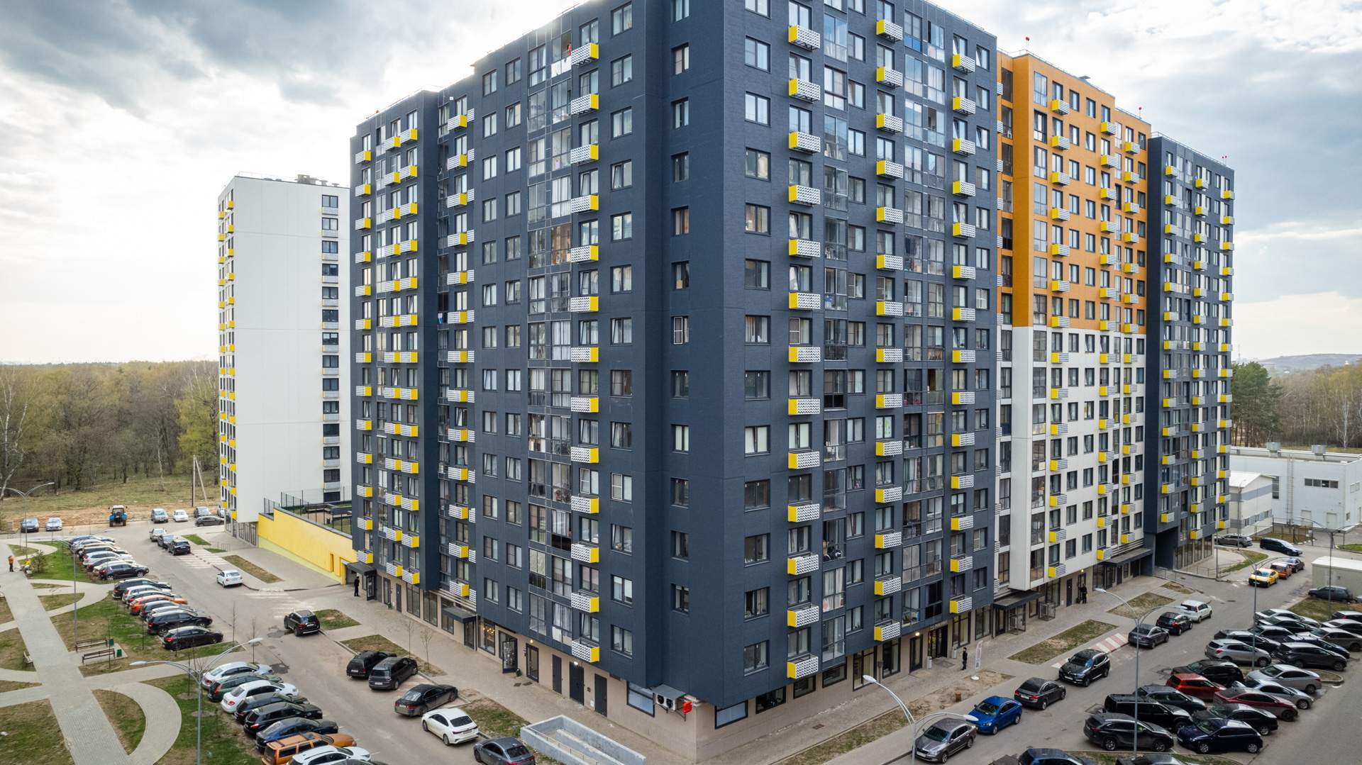 Продажа: Коммерческая недвижимость 101.1 м², этаж 1/15, по адресу Россия,  Москва, п. Сосенское, Новомосковский, Василия Ощепкова улица, д.1 - по цене  16176000 руб. на ПроНедвижимость