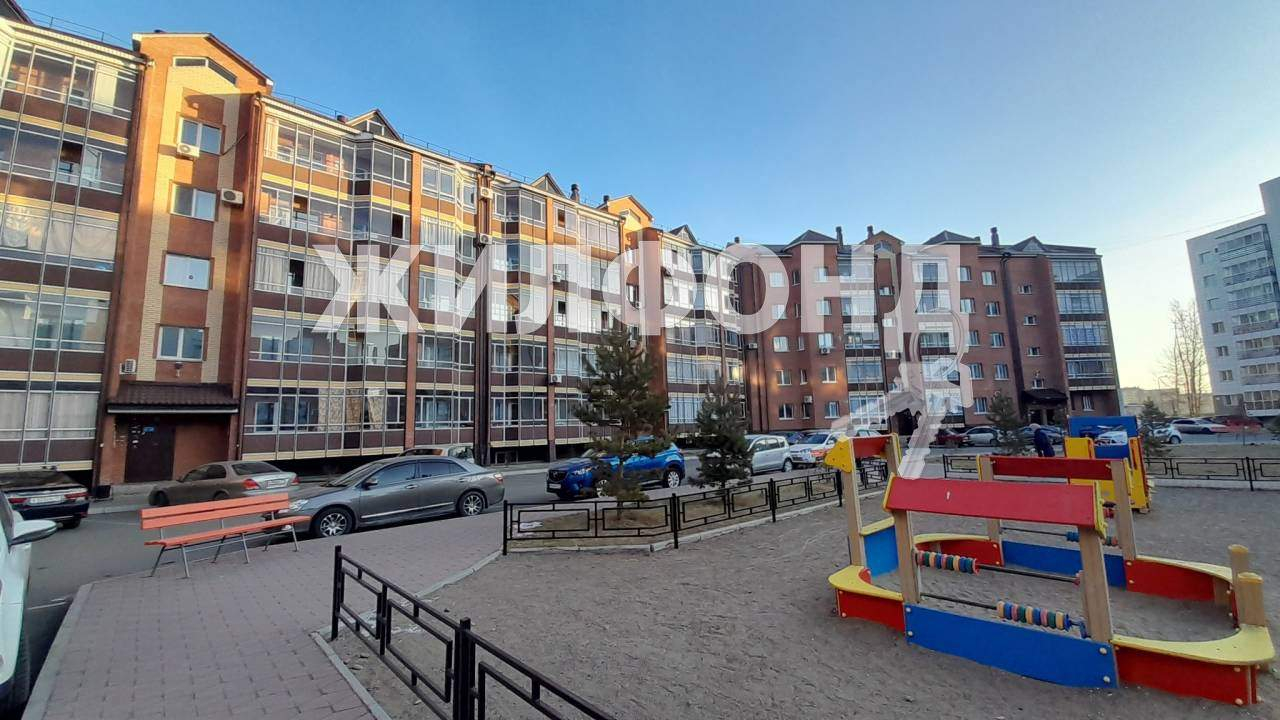 Продажа: Квартира 35.6 м², этаж 1/5, по адресу Россия, Республика Хакасия,  Абакан, Авиаторов улица, д.4 - по цене 4600000 руб. на ПроНедвижимость