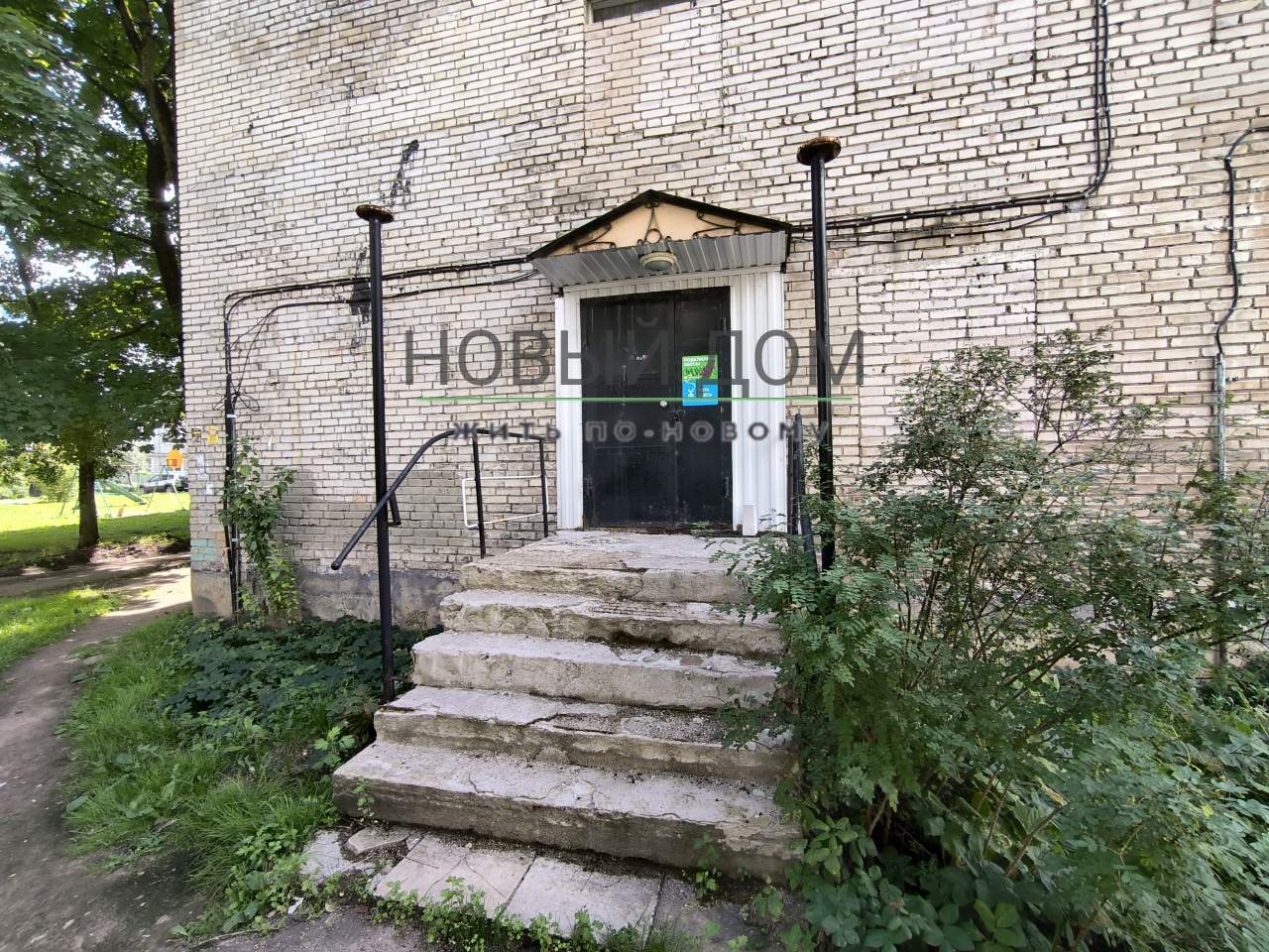 Сдам в аренду помещение свободного назначения 13.2 м.кв.