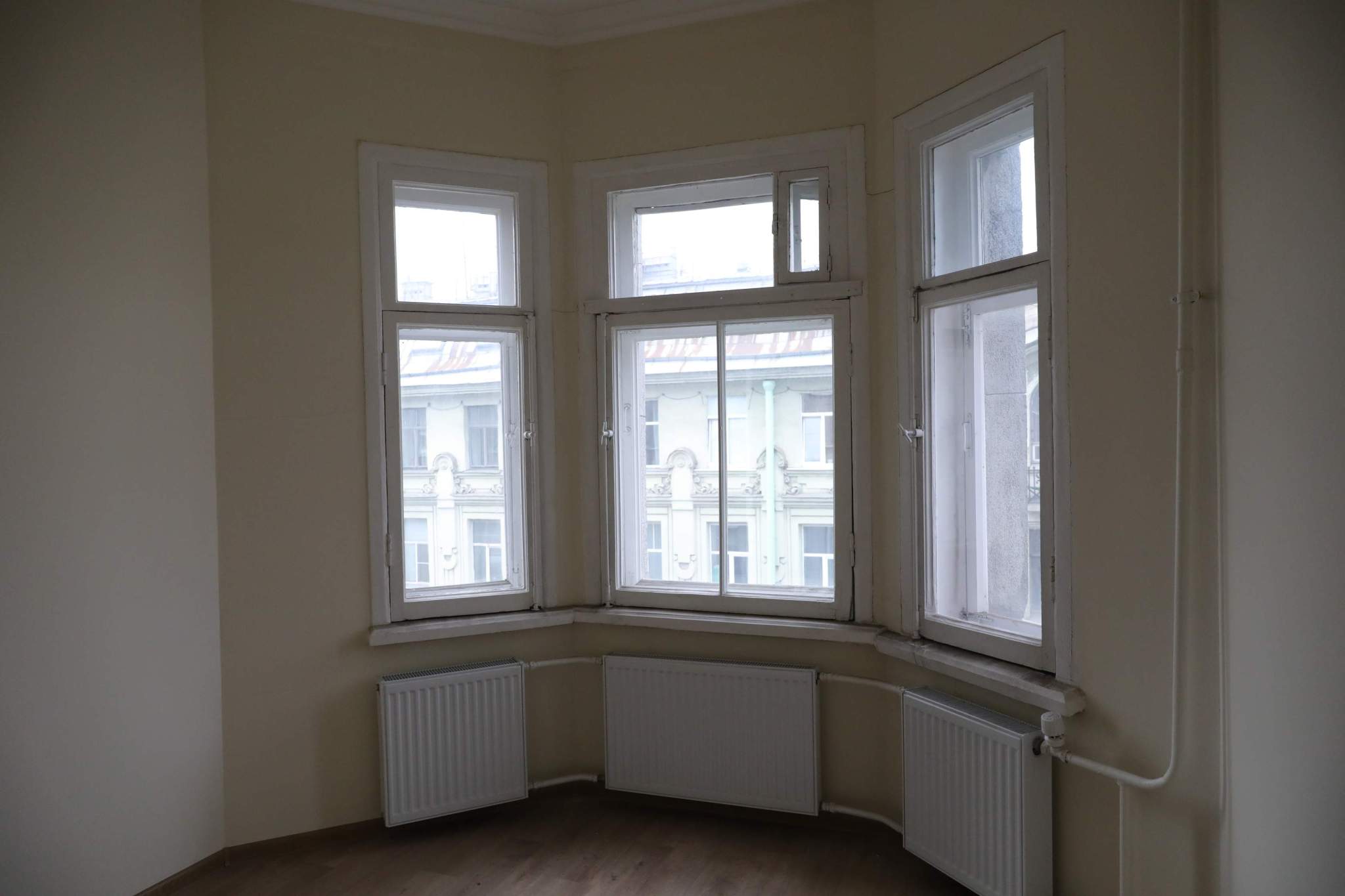 Сдам в аренду офис 358 м.кв.