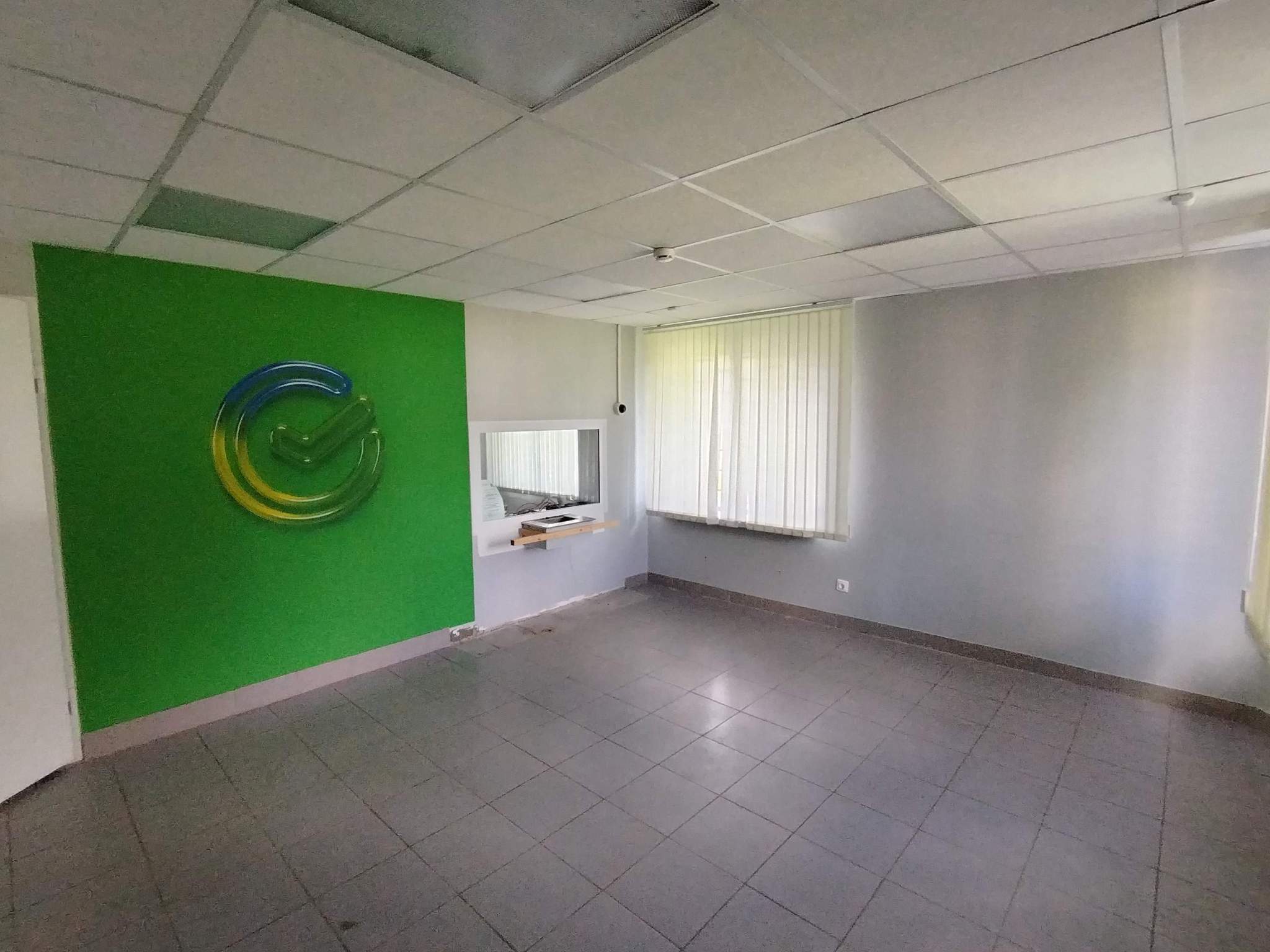 Сдам в аренду офис 74.7 м.кв.