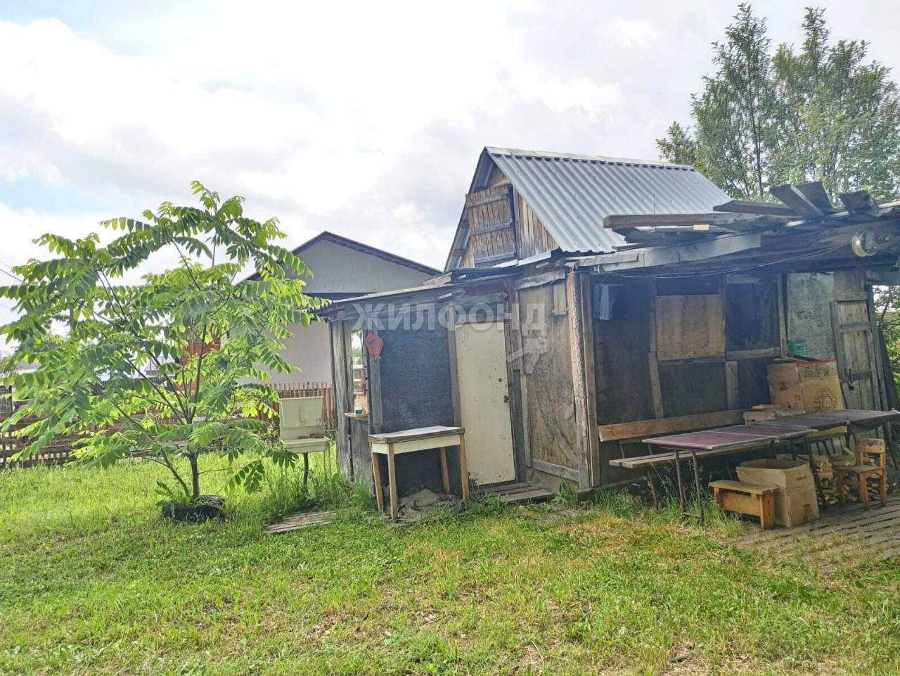 Продам земельный участок 1009 м.кв.