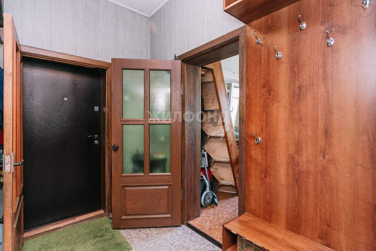 Дом на продажу в Новосибирске, Нахимова улица фото №17
