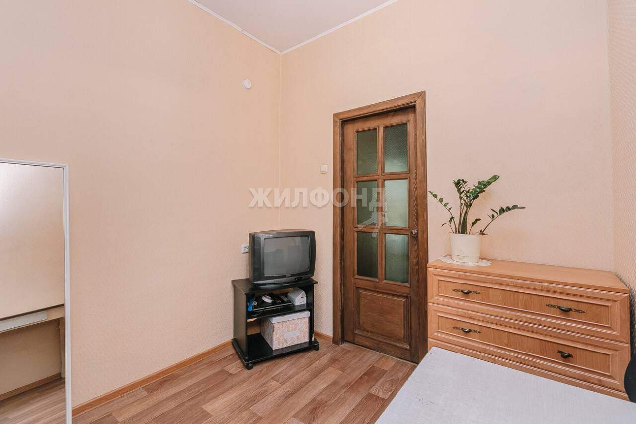 Дом на продажу в Новосибирске, Нахимова улица фото №10