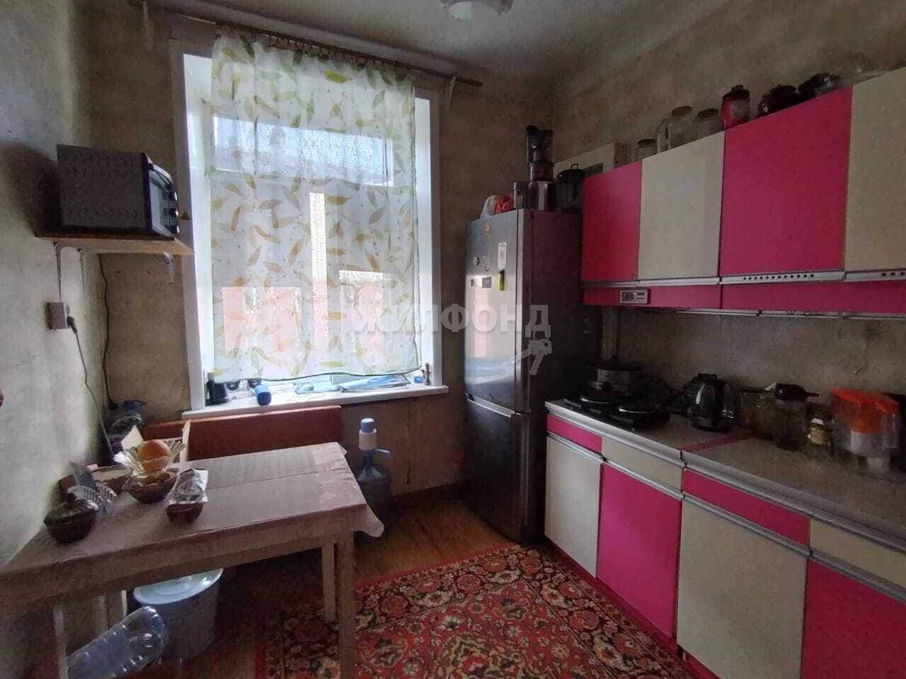 Квартира на продажу в Междуреченске, Коммунистический проспект, 13 фото №2