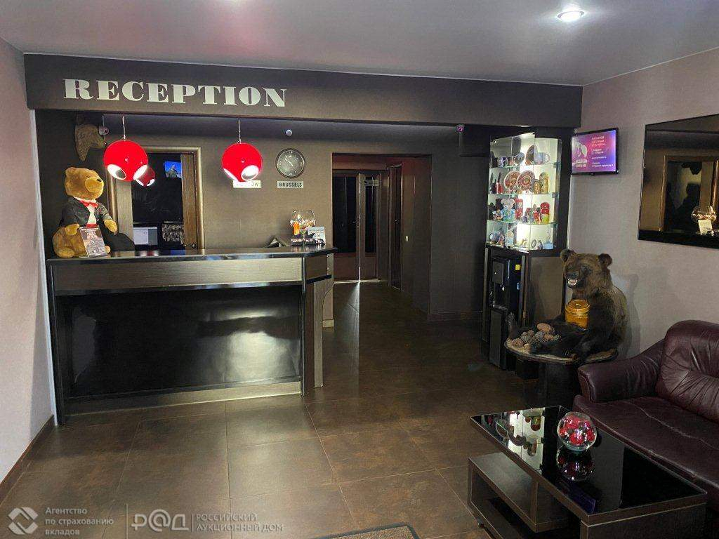 Продам торговое помещение 885.5 м.кв.