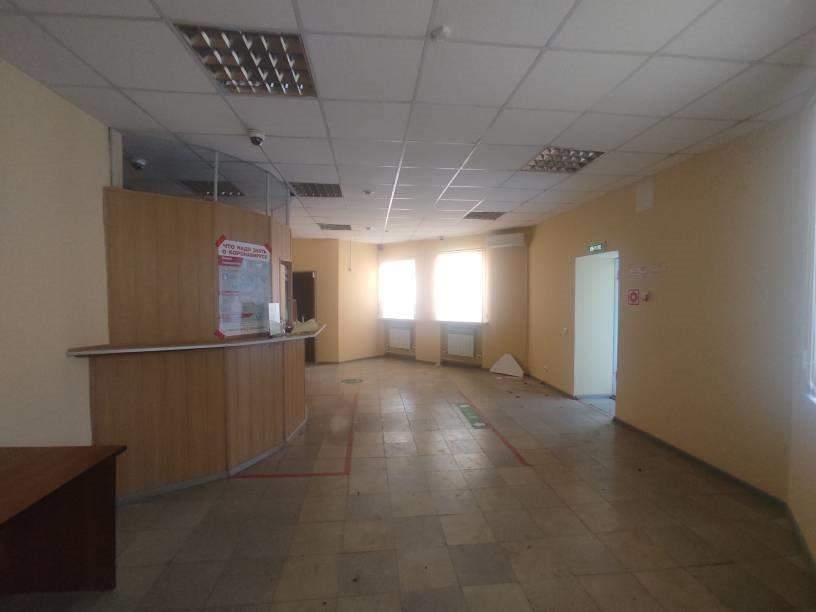 Продам торговое помещение 100.2 м.кв.