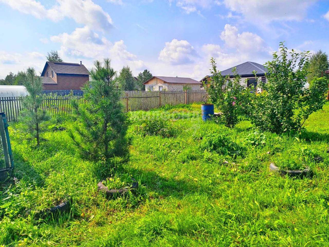 Продам земельный участок 1009 м.кв.