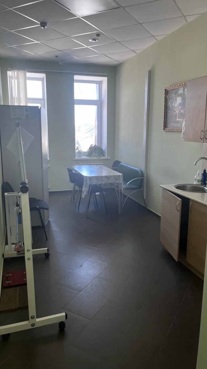 Продам торговое помещение 515.6 м.кв.