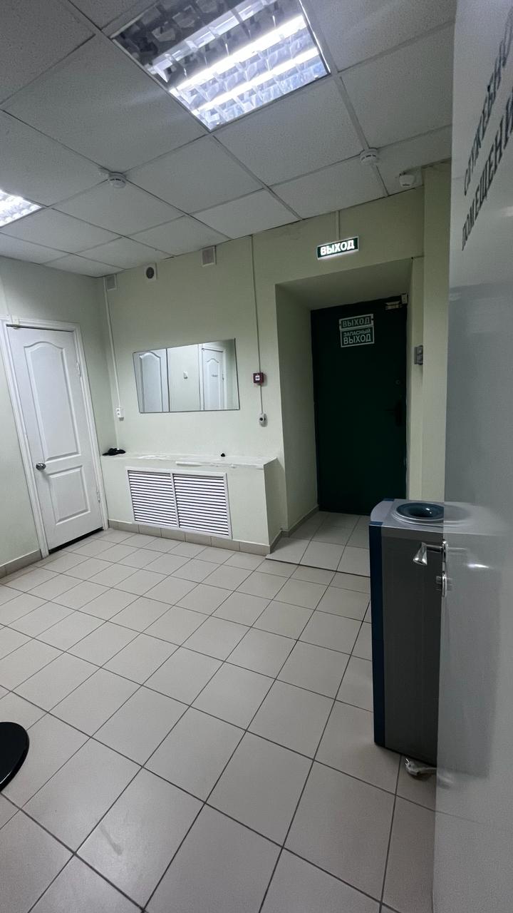 Продам торговое помещение 515.6 м.кв.