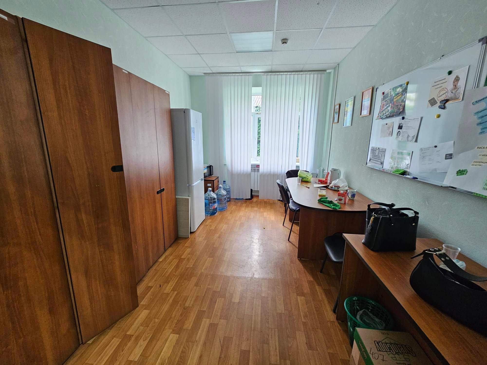 Продам офис 211.3 м.кв.