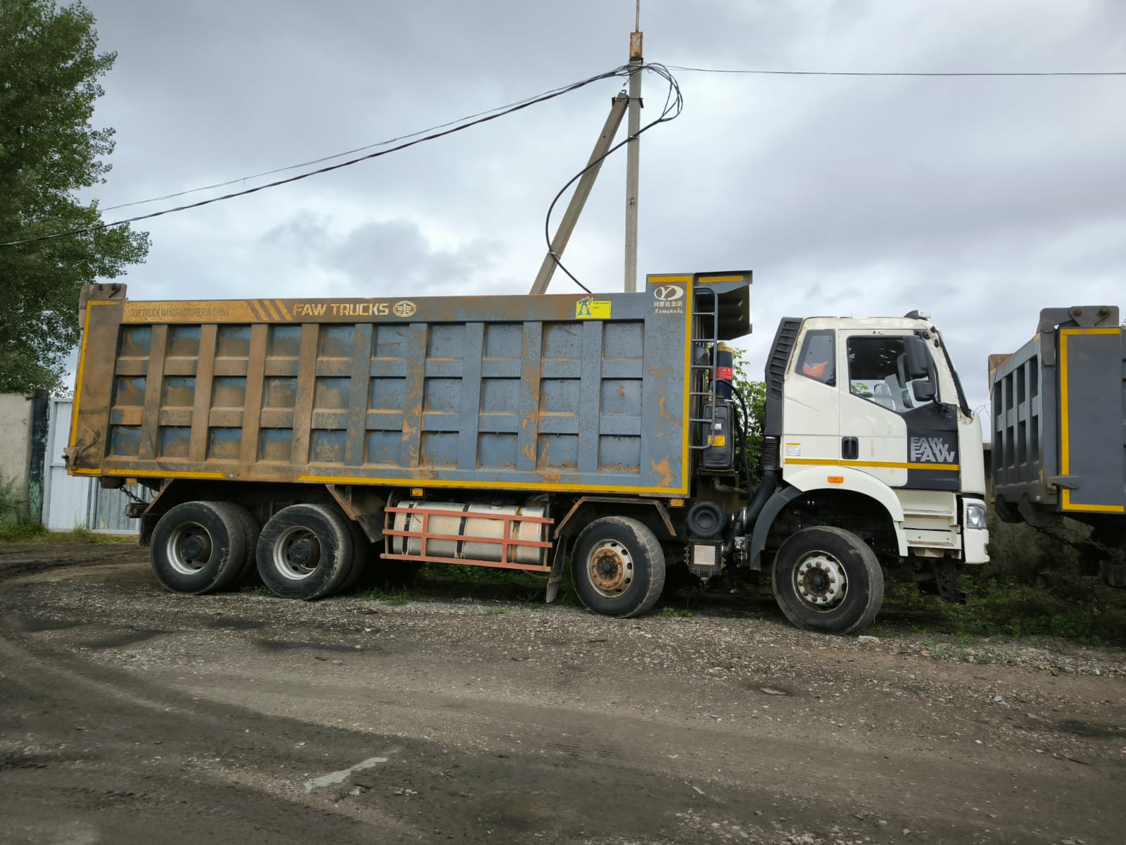 Самосвал FAW J6, 2022