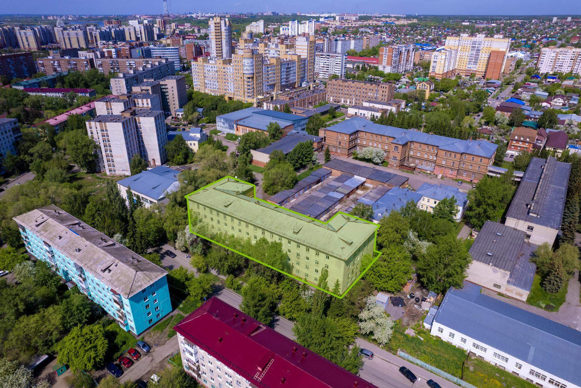 Продам торговое помещение 4142.8 м.кв.
