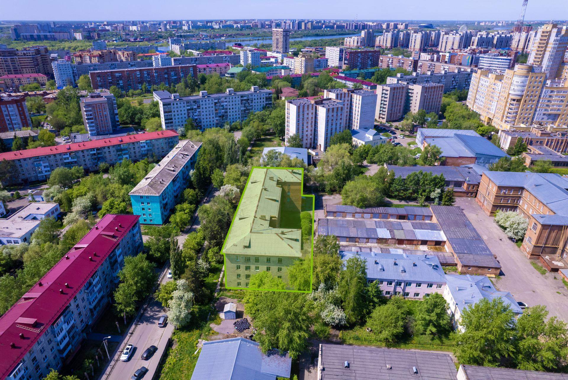Продам торговое помещение 4142.8 м.кв.