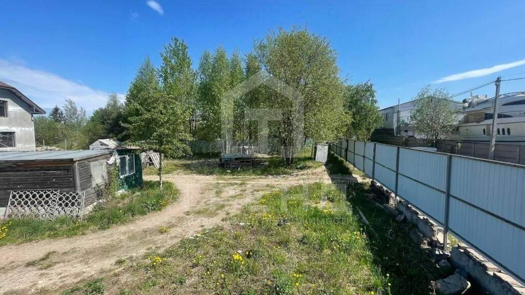 Продам земельный участок 1250 м.кв.