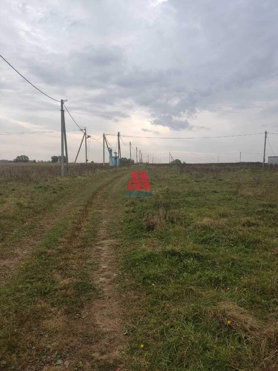 Продам земельный участок 1000 м.кв.