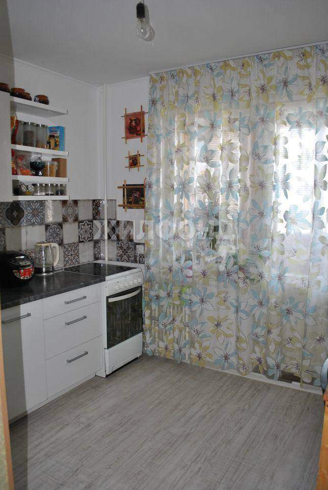 Квартира на продажу в Воронеже, 232 Стрелковой дивизии улица, 17 фото №1