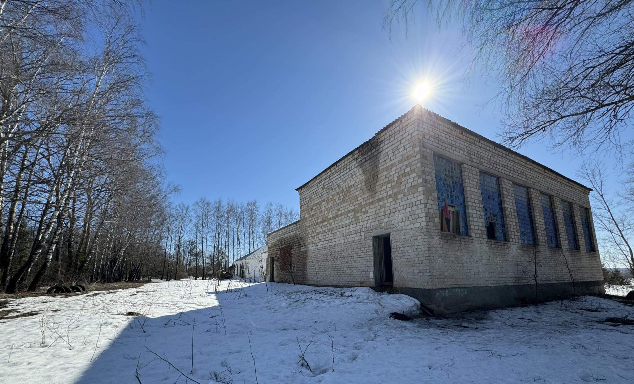 Продам торговое помещение 742.6 м.кв.