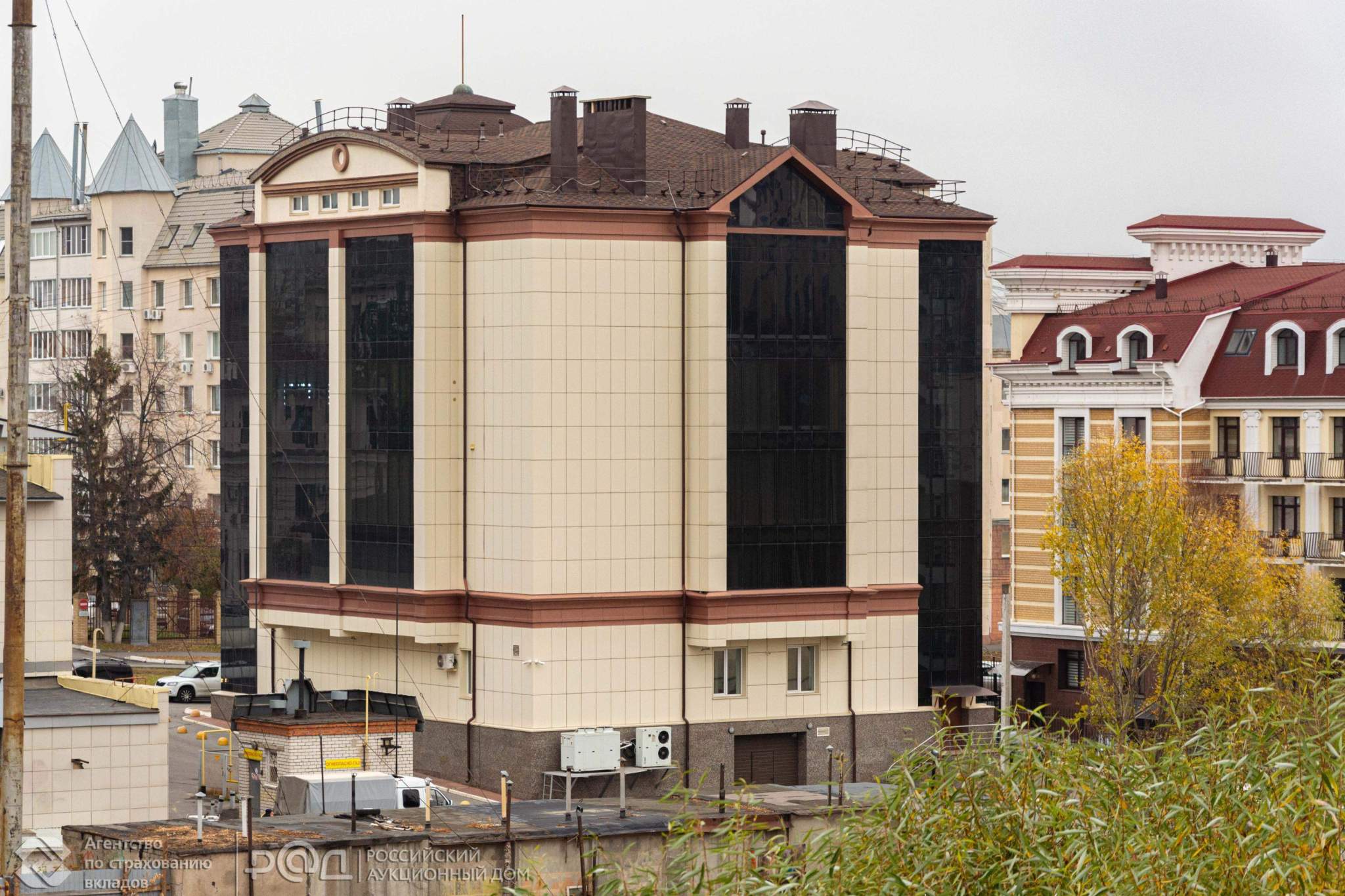 Продам офис 1877.6 м.кв.