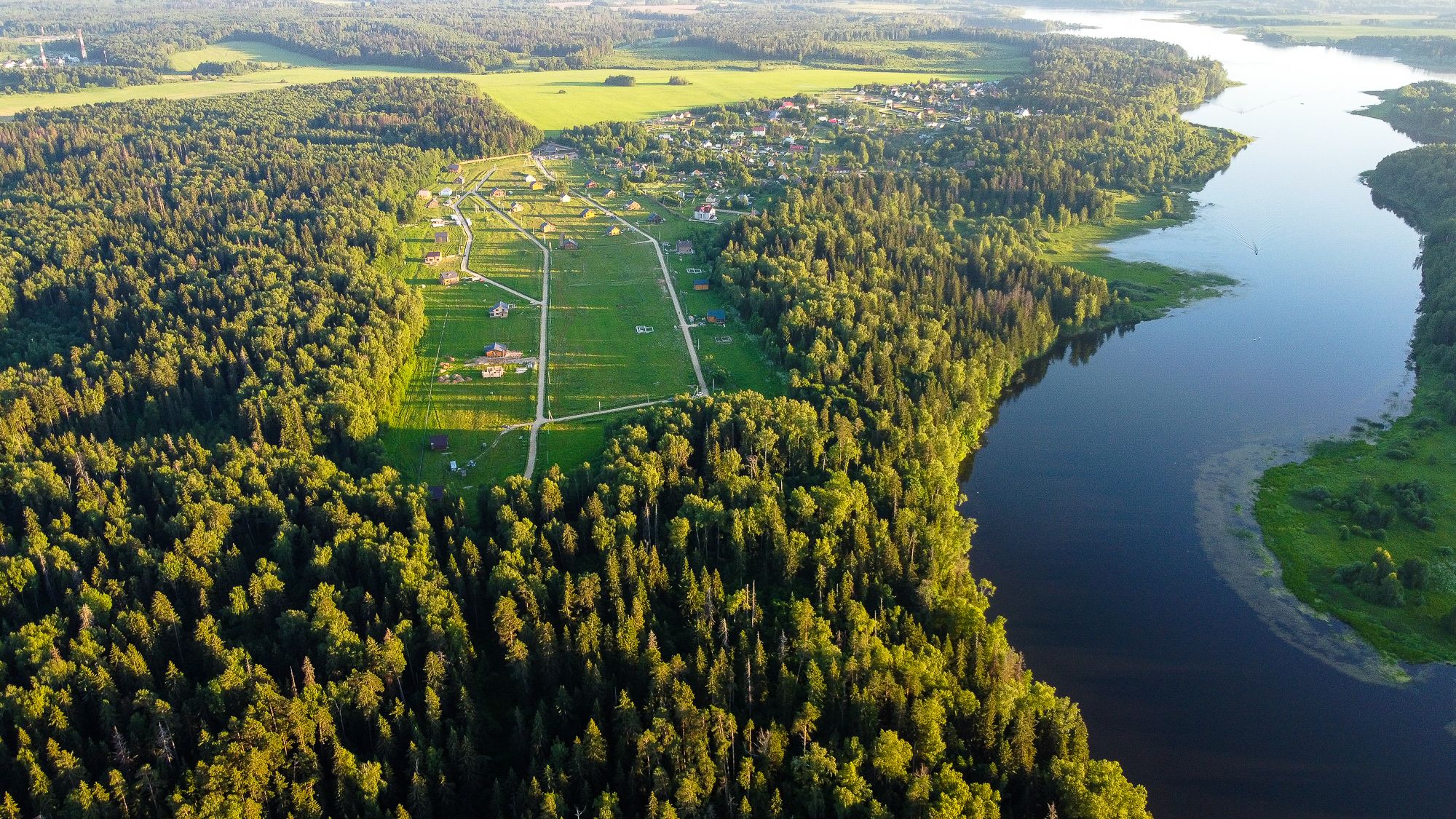 Продам земельный участок 919 м.кв.