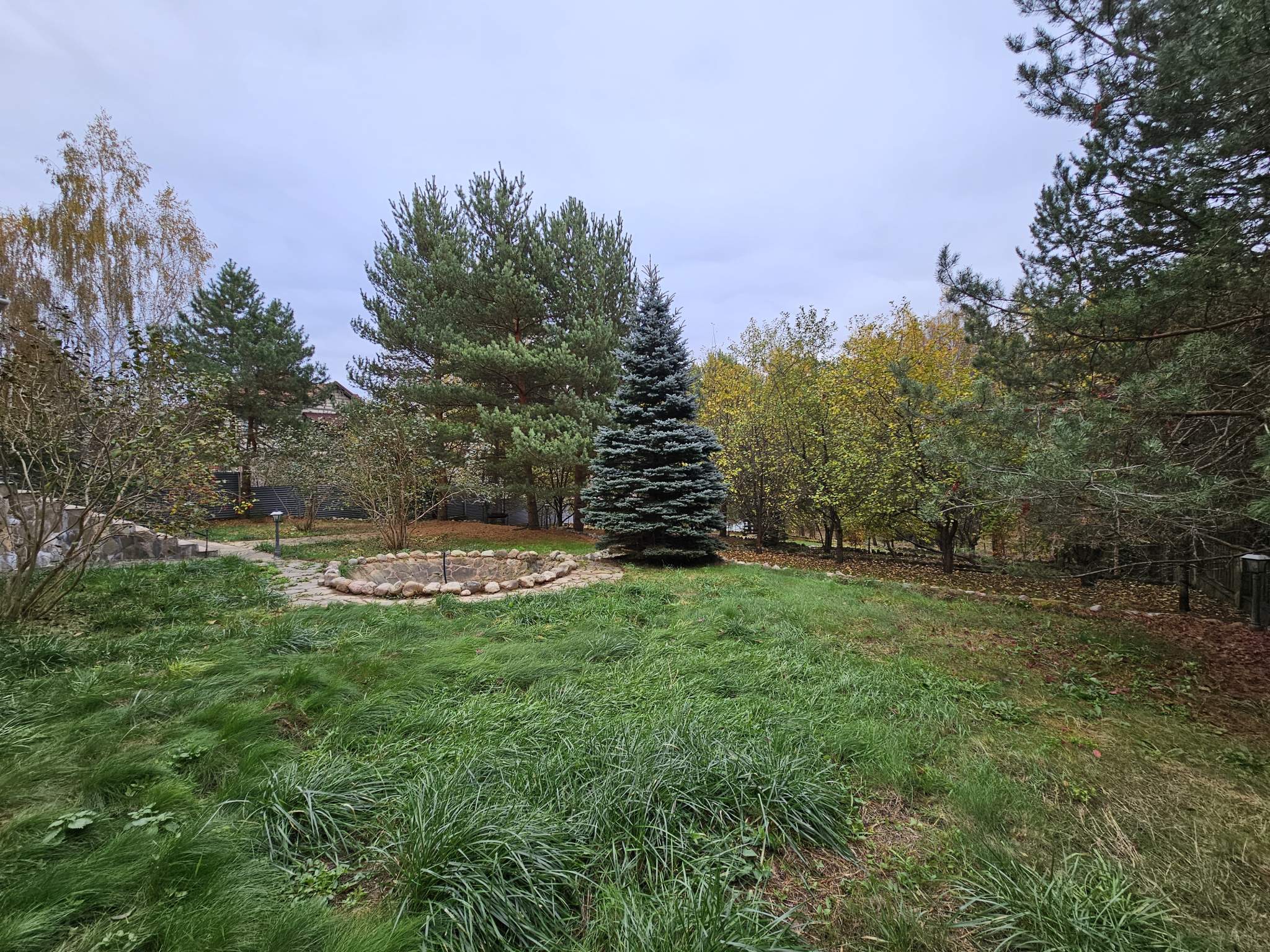 Продам земельный участок 2000 м.кв.