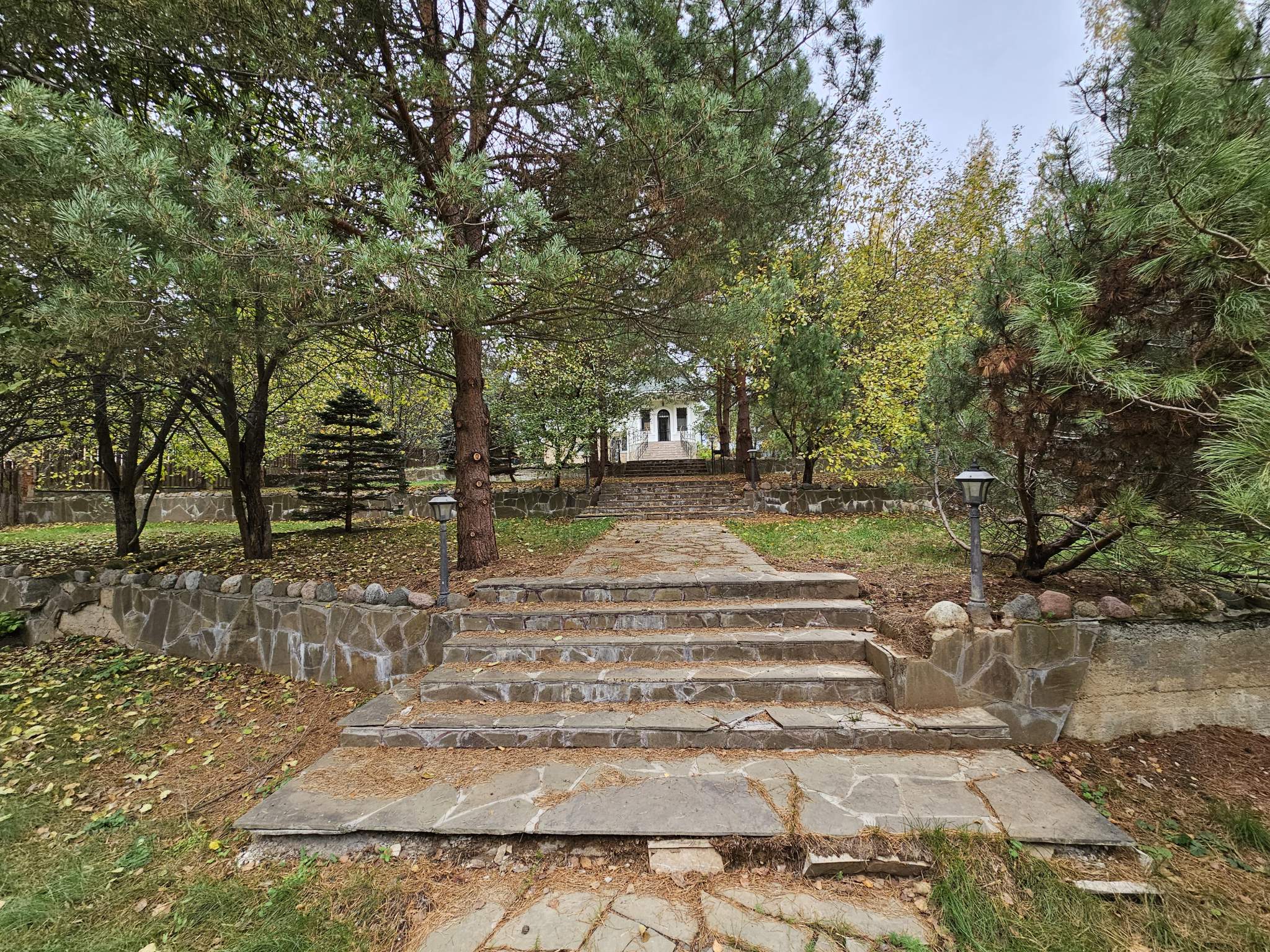 Продам земельный участок 2000 м.кв.