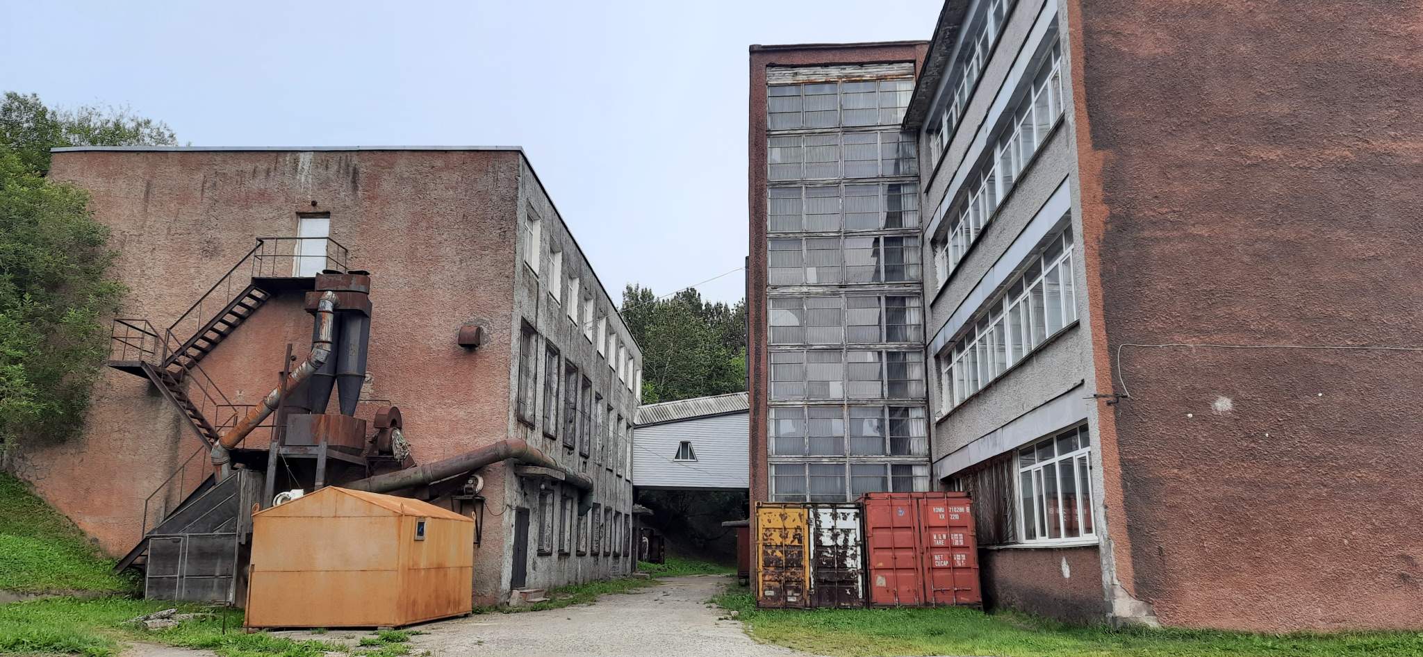 Продам торговое помещение 5771 м.кв.