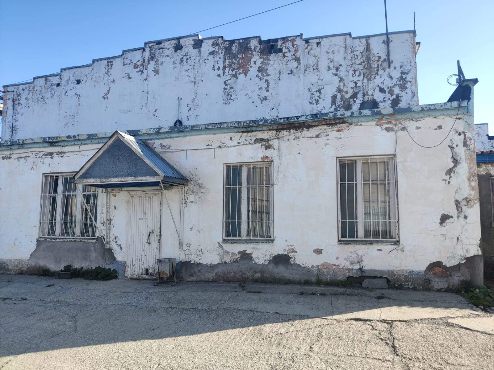 Продам торговое помещение 1770.8 м.кв.