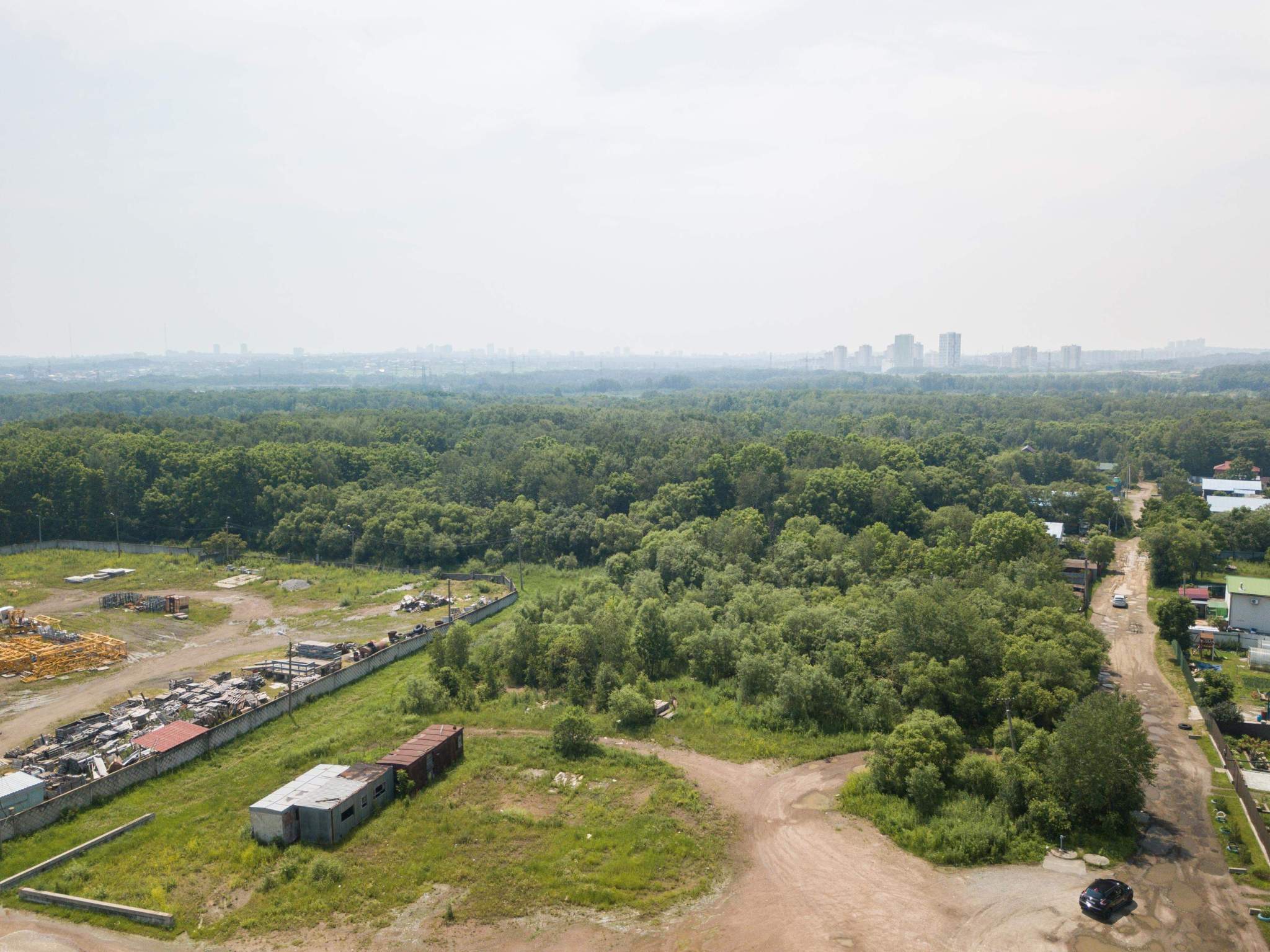 Продам земельный участок 4206 м.кв.