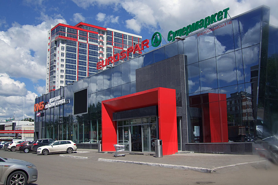 Сдам в аренду магазин 760 м.кв.