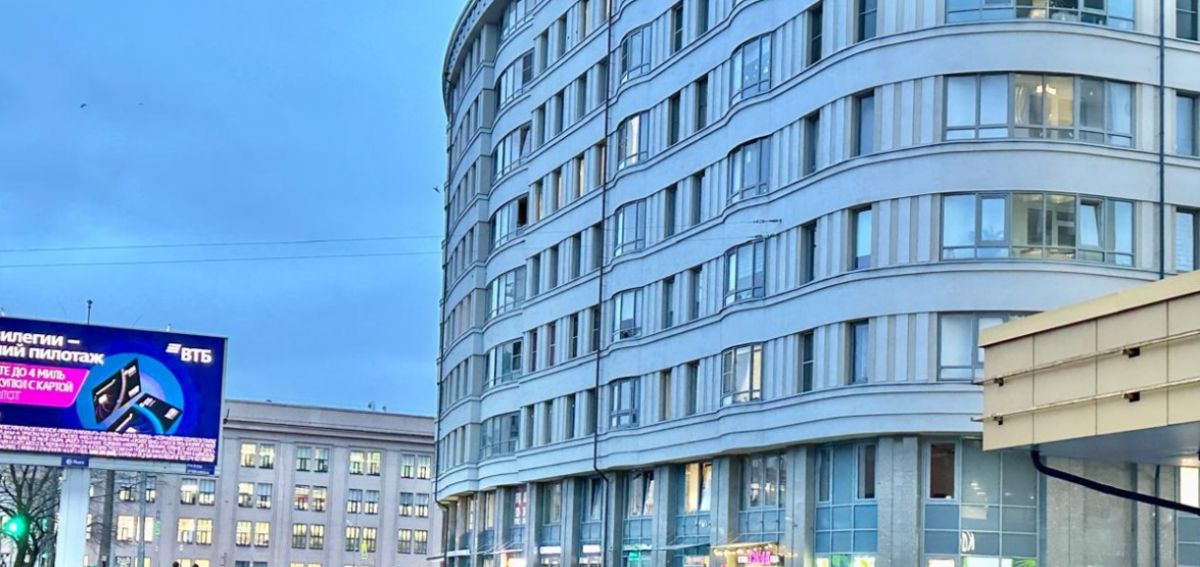 Сдам в аренду магазин 305 м.кв.
