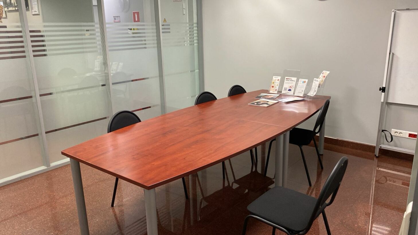 Продам помещение свободного назначения 1469.9 м.кв.