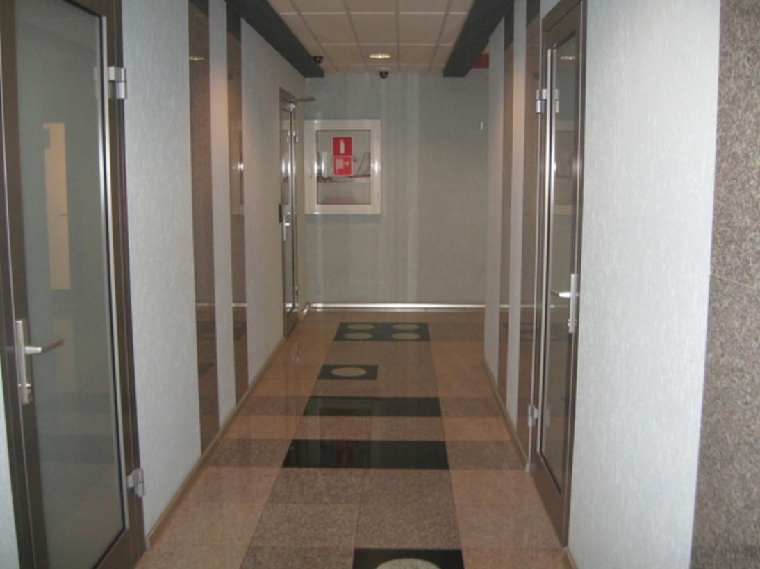 Продам помещение свободного назначения 1469.9 м.кв.