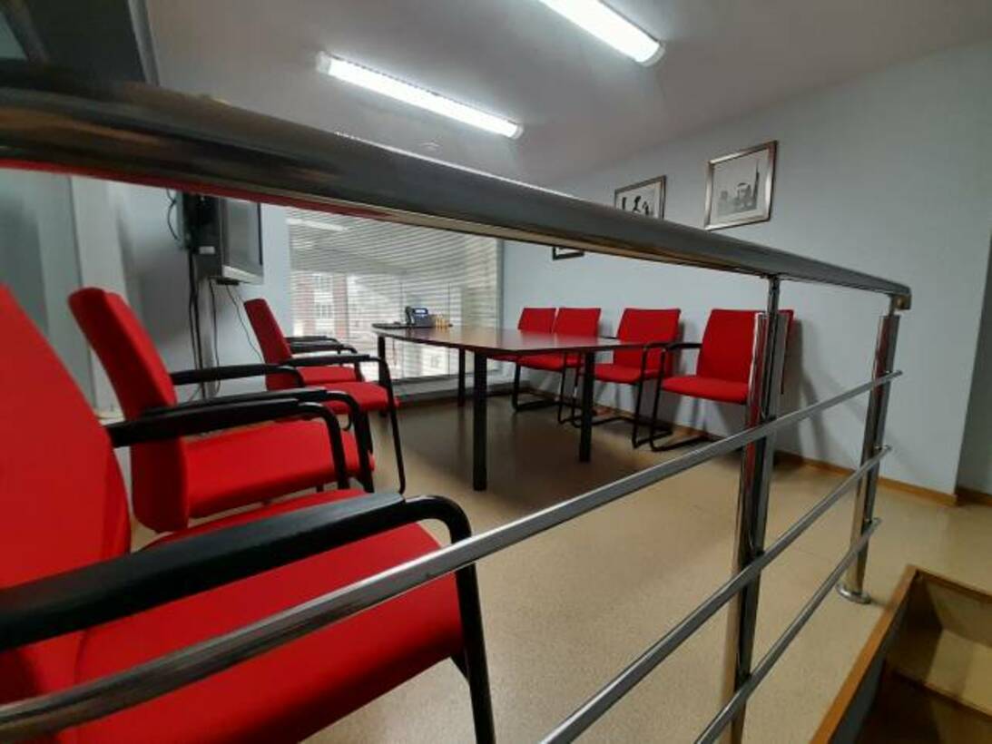 Продам помещение свободного назначения 1469.9 м.кв.