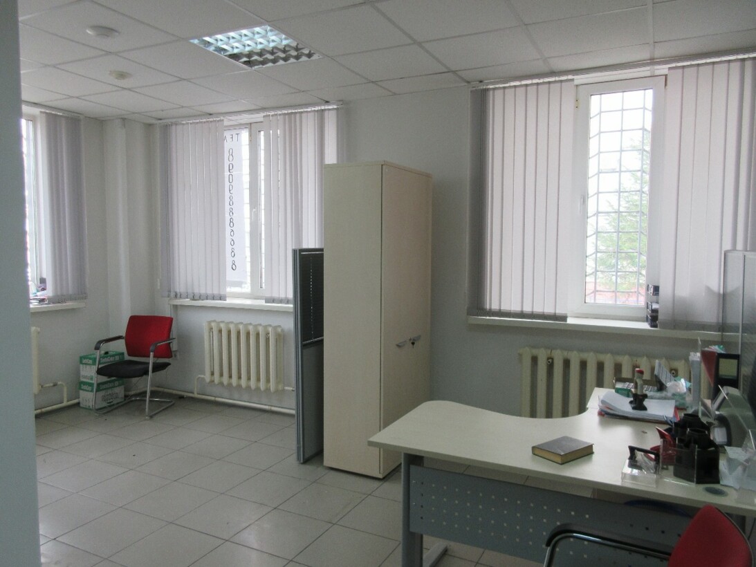 Продам торговое помещение 2763.7 м.кв.
