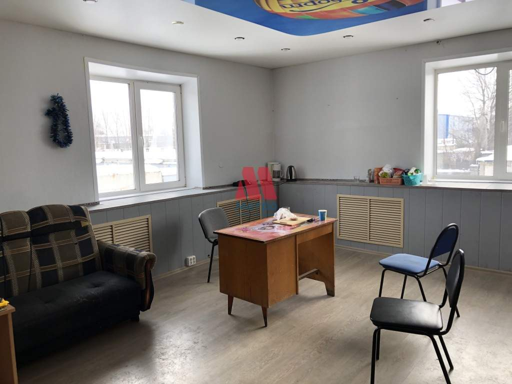 Сдам в аренду торговое помещение 249 м.кв.