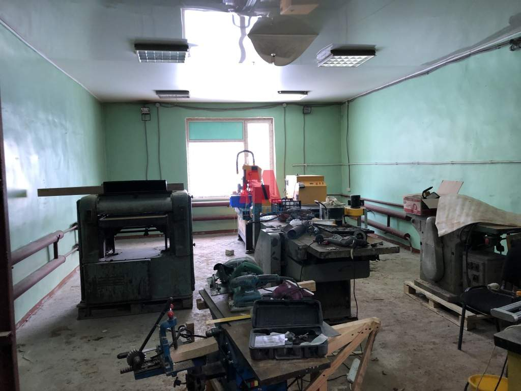 Сдам в аренду торговое помещение 249 м.кв.