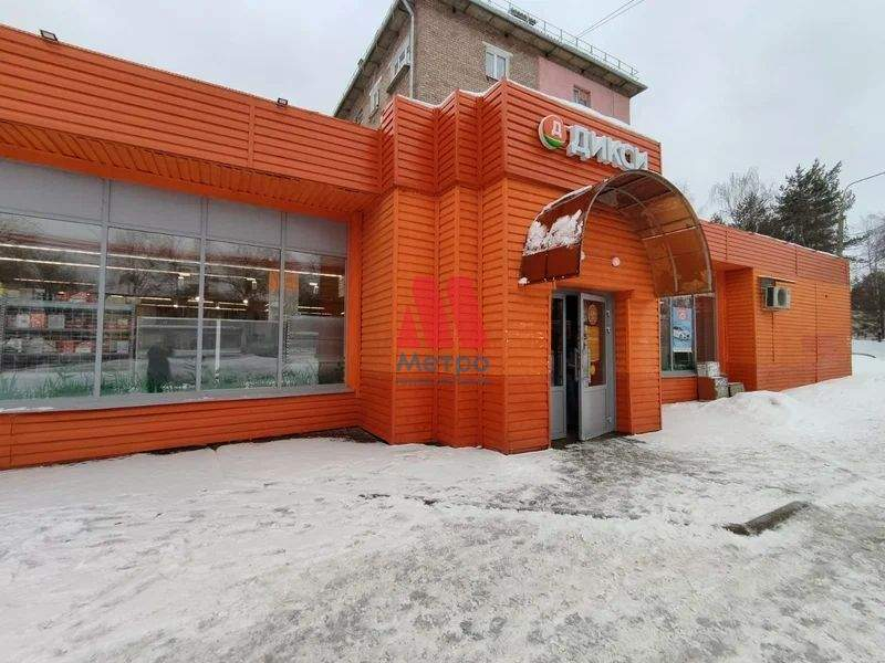Продам магазин 373 м.кв.