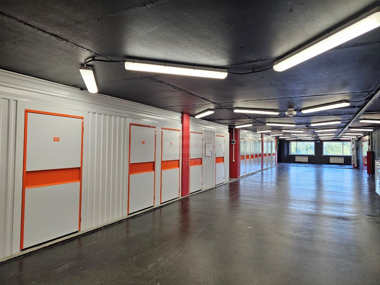 Сдам в аренду помещение свободного назначения 402.3 м.кв.