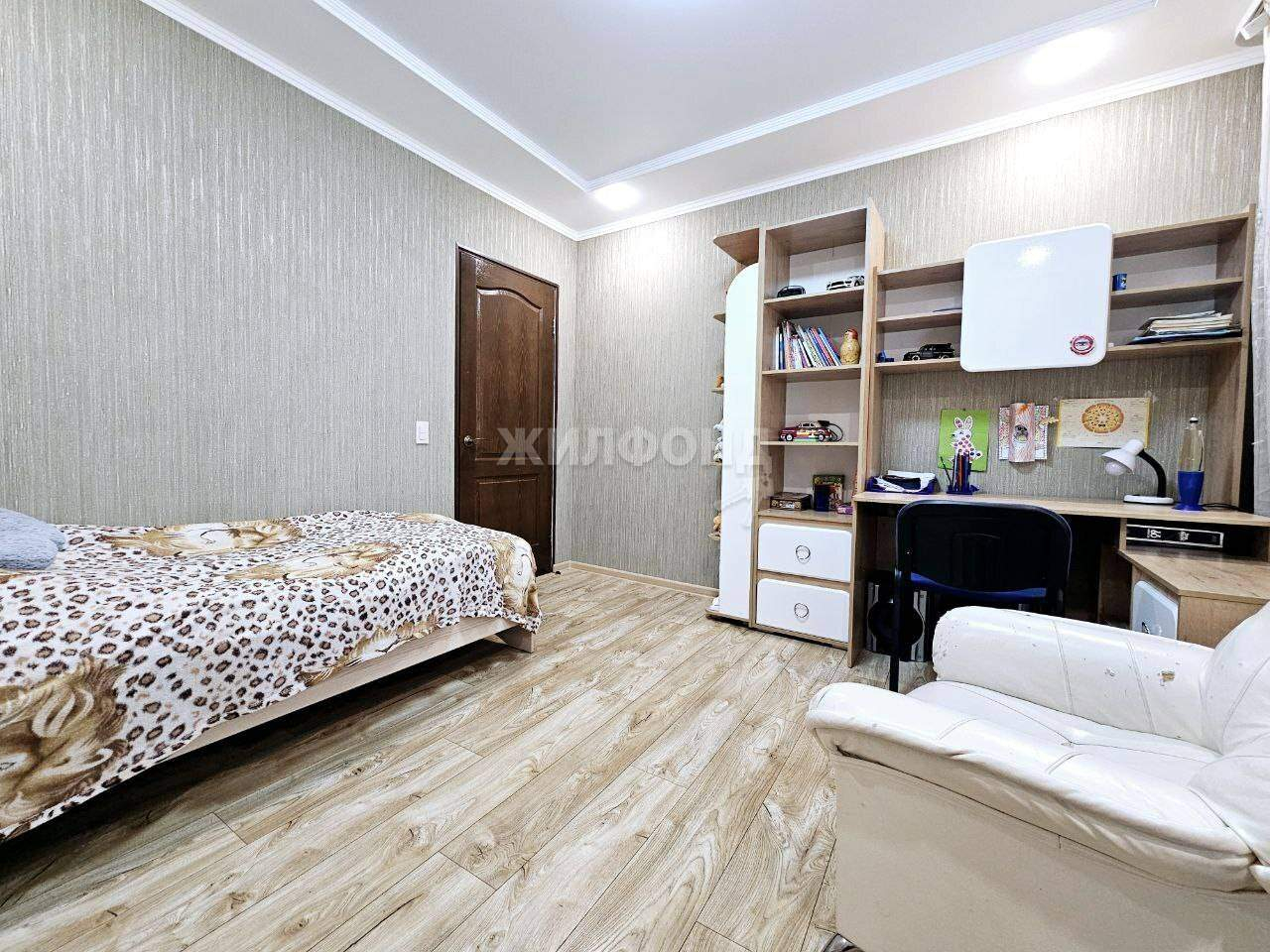 Дом на продажу в Брянске, Карачижская улица фото №5
