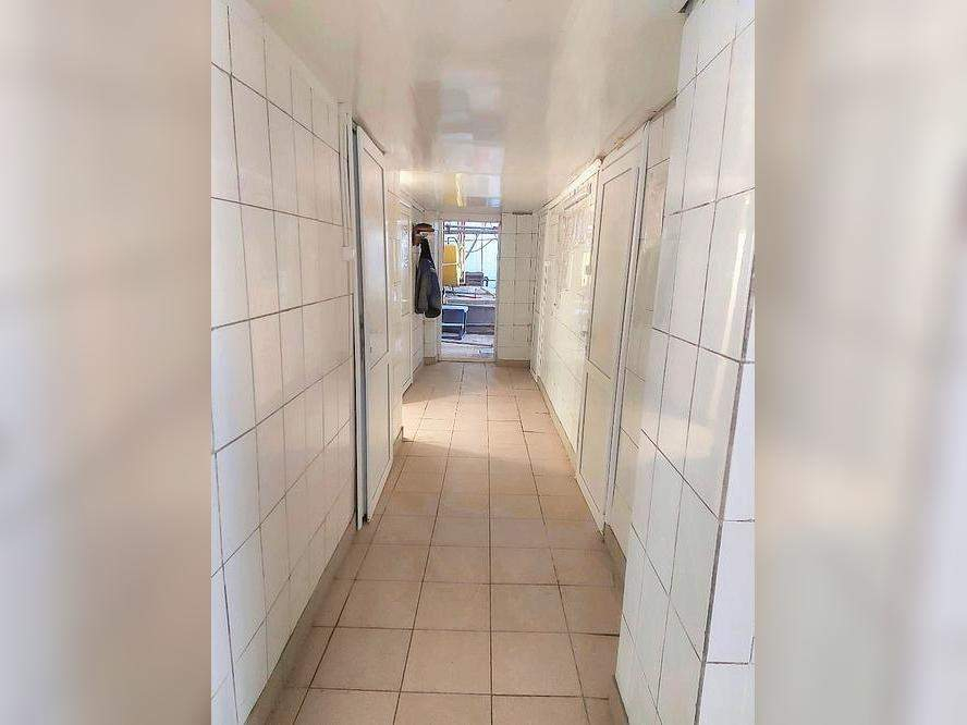 Продам помещение свободного назначения 1200 м.кв.