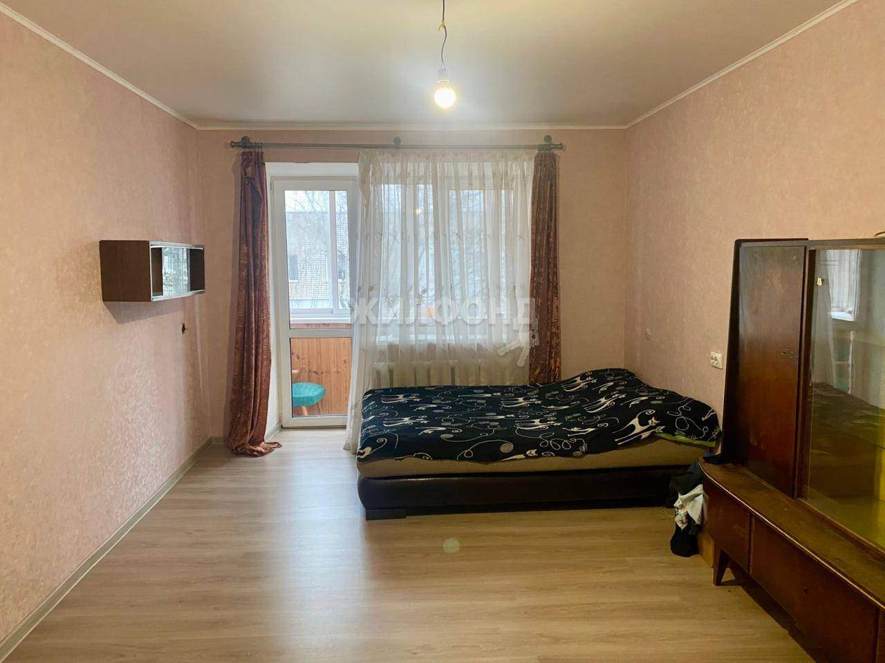 Квартира на продажу в Брянске, Красноармейская улица, 144/1 фото №0