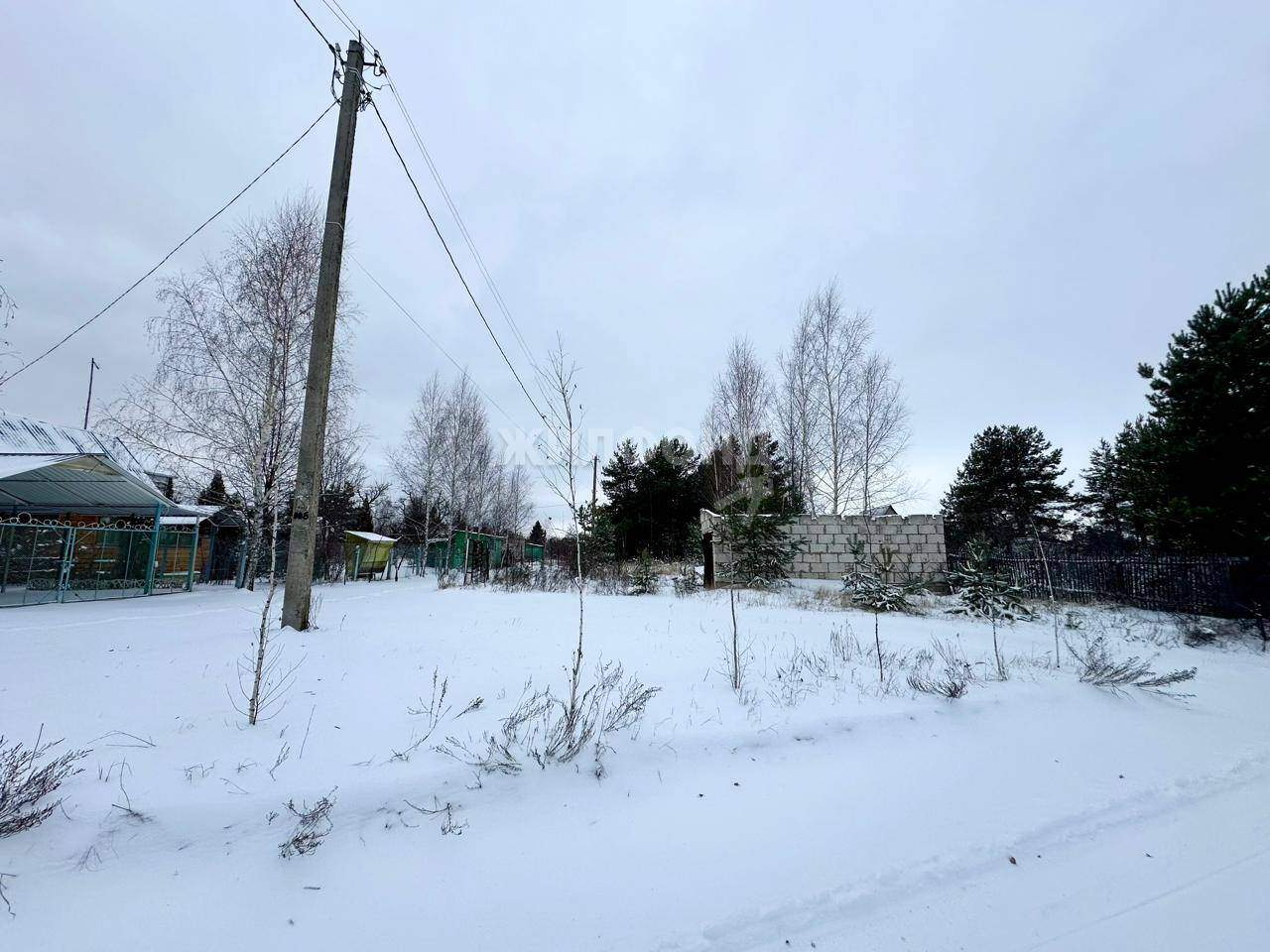 Продам земельный участок 1200 м.кв.