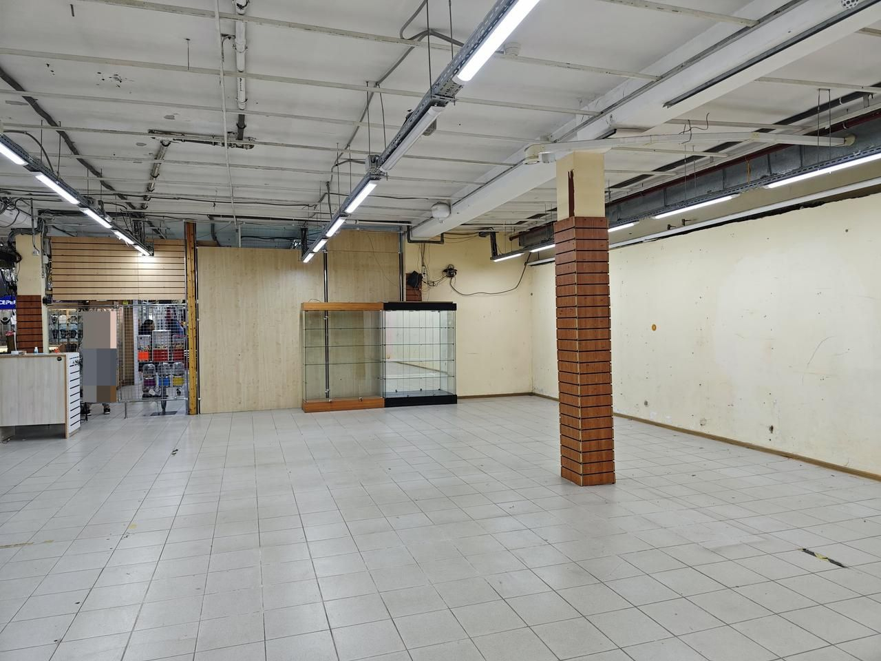 Сдам в аренду магазин 500 м.кв.