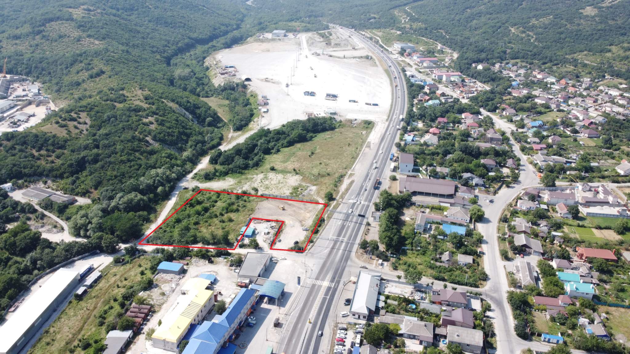 Сдам в аренду земельный участок 5500 м.кв.
