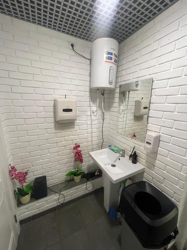 Сдам в аренду офис 267.7 м.кв.